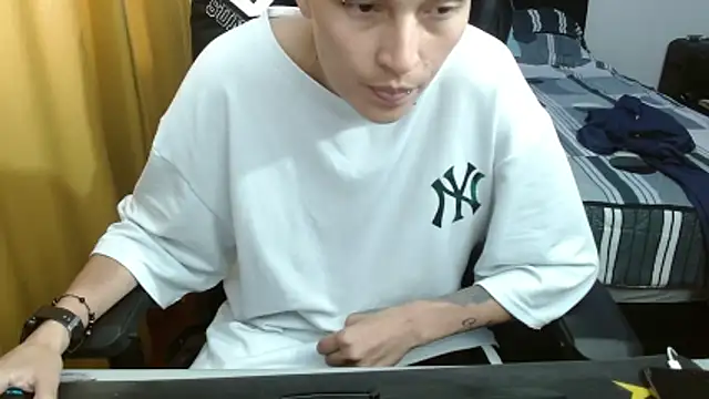 duo peludoo online show from March 6, 1:17 pm