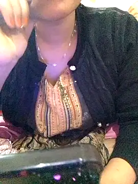 Snapshot of sima12 chatting on February 10, 7:38 pm sima12 online show from February 10, 7:38 pm