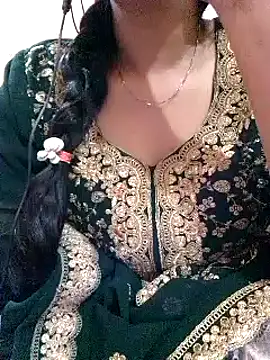 Snapshot of sima12 chatting on February 18, 4:47 pm sima12 online show from February 18, 4:47 pm