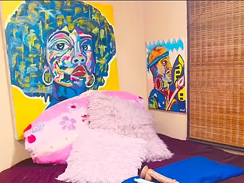 AfricanChinese online show from March 5, 7:49 am