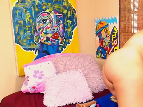 AfricanChinese online show from February 19, 7:05 am