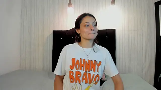 Snapshot of nicky_angel1 chatting on March 10, 12:50 am nicky angel1 online show from March 10, 12:50 am