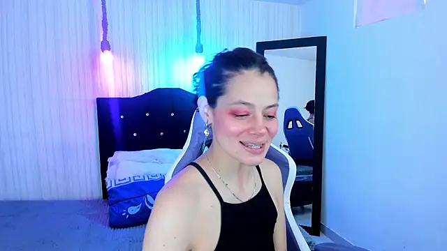 nicky angel1 online show from December 18, 6:45 pm