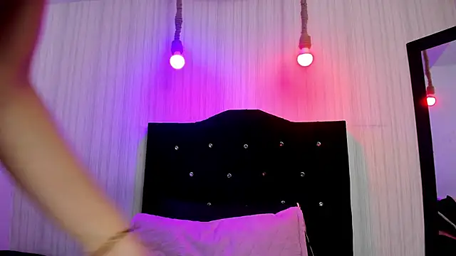 nicky angel1 online show from October 13, 6:42 pm