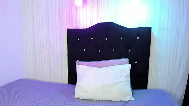 nicky angel1 online show from March 7, 7:30 pm