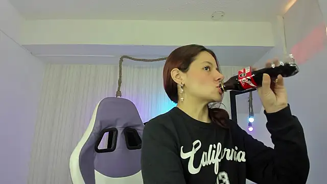 nicky angel1 online show from March 2, 7:54 pm