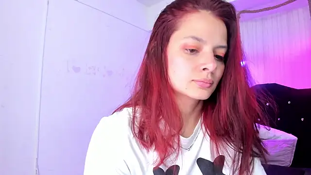 Snapshot of nicky_angel1 chatting on November 6, 6:56 pm nicky angel1 online show from November 6, 6:56 pm