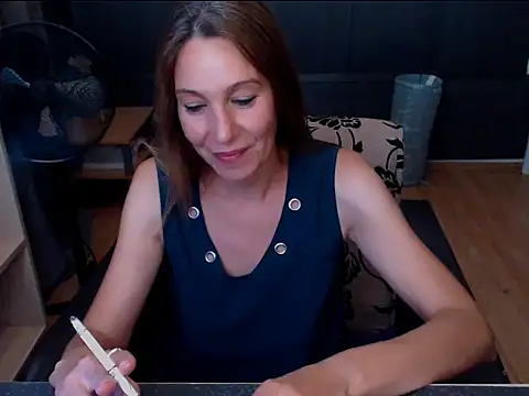 Snapshot of hannaha chatting on July 15, 7:32 pm hannaha online show from July 15, 7:32 pm