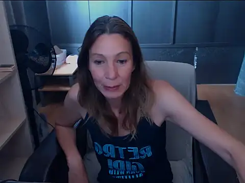Snapshot of hannaha chatting on July 8, 11:55 am hannaha online show from July 8, 11:55 am