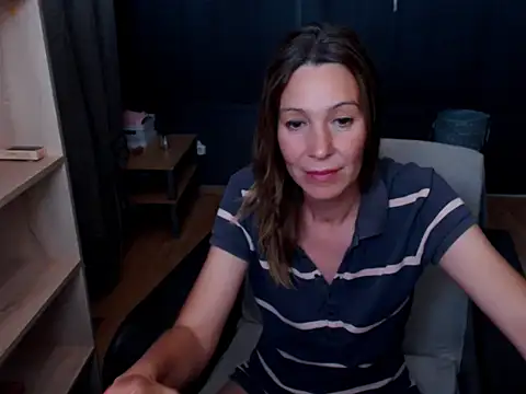 Snapshot of hannaha chatting on June 23, 7:01 pm hannaha online show from June 23, 7:01 pm