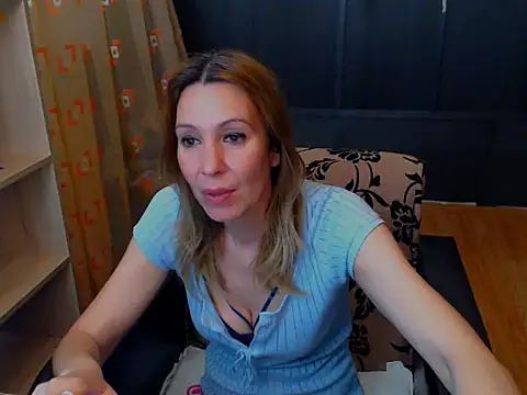 hannaha online show from April 3, 6:58 pm