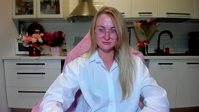 Snapshot of your_Goddess_Eva chatting on September 30, 8:26 pm your Goddess Eva online show from September 30, 8:26 pm