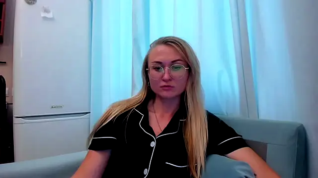 Snapshot of your_Goddess_Eva chatting on September 20, 12:21 pm your Goddess Eva online show from September 20, 12:21 pm