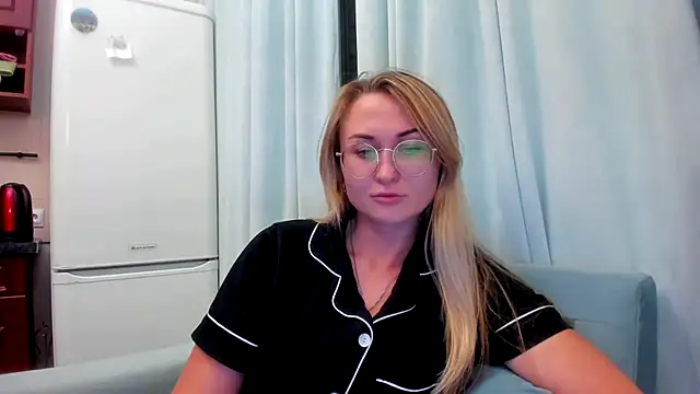 Snapshot of your_Goddess_Eva chatting on September 22, 7:09 pm your Goddess Eva online show from September 22, 7:09 pm