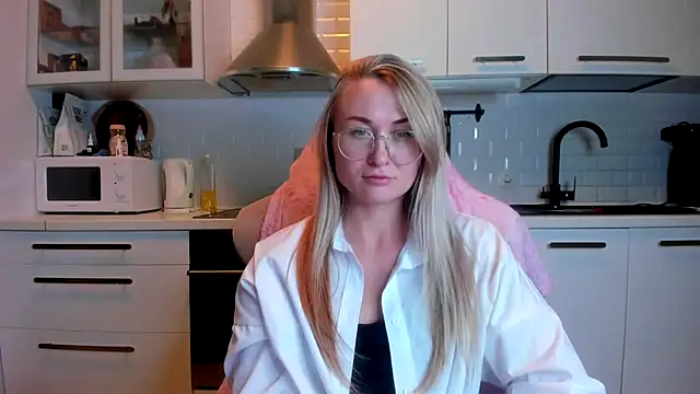 Snapshot of your_Goddess_Eva chatting on October 23, 5:44 pm your Goddess Eva online show from October 23, 5:44 pm