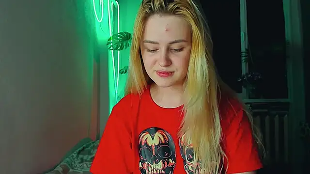 Alexa Pirs online show from March 6, 10:15 pm