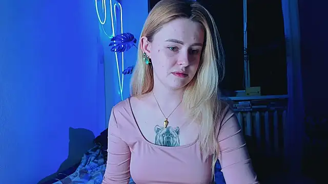 Alexa Pirs online show from March 11, 8:31 pm