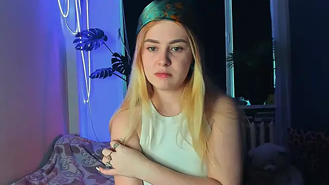 Alexa Pirs online show from March 20, 9:04 am