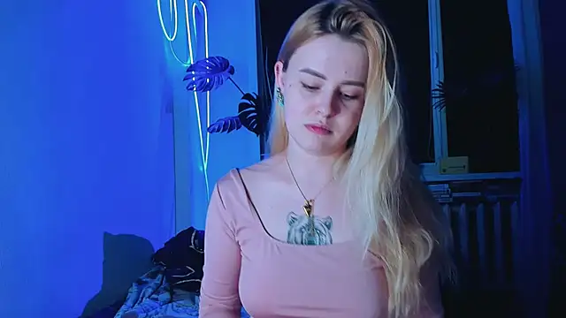 Alexa Pirs online show from March 11, 5:24 pm