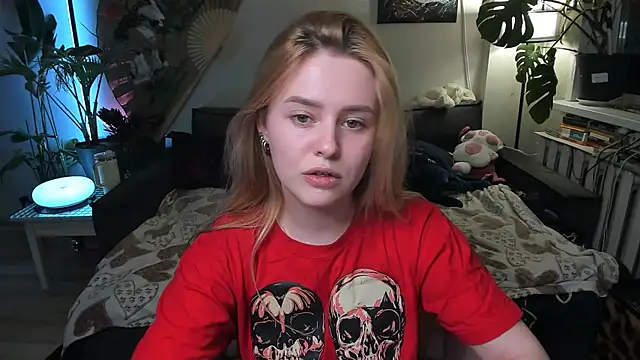 Alexa Pirs online show from February 5, 3:19 pm