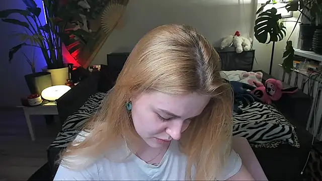 Alexa Pirs online show from March 29, 6:20 pm