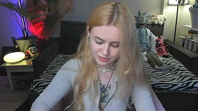 Snapshot of Alexa_Pirs chatting on July 25, 4:46 pm Alexa Pirs online show from July 25, 4:46 pm