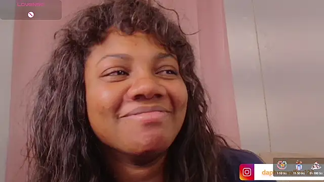 Daphnewalker   online show from March 22, 10:33 pm