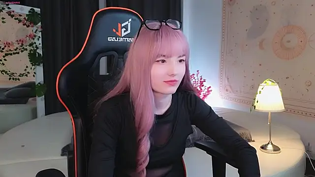 Akemi Sora  online show from February 26, 5:42 pm