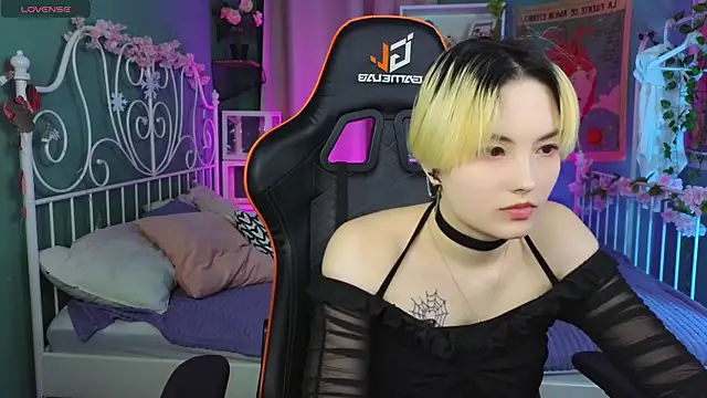 Akemi Sora  online show from March 1, 3:38 pm