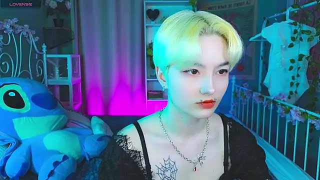 Akemi Sora  online show from March 20, 3:25 pm