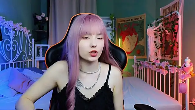 Akemi Sora  online show from March 4, 6:18 pm