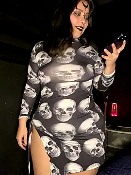 Snapshot of Solo_yoss chatting on October 25, 6:45 am Solo yoss online show from October 25, 6:45 am