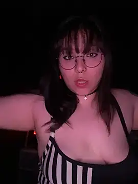 Snapshot of Solo_yoss chatting on October 30, 6:23 am Solo yoss online show from October 30, 6:23 am