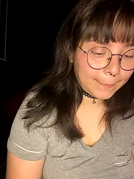 Snapshot of Solo_yoss chatting on September 24, 6:09 am Solo yoss online show from September 24, 6:09 am