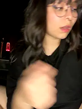 Snapshot of Solo_yoss chatting on November 4, 6:50 am Solo yoss online show from November 4, 6:50 am