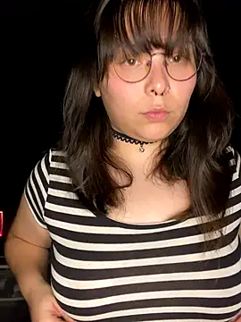 Snapshot of Solo_yoss chatting on September 20, 5:23 am Solo yoss online show from September 20, 5:23 am