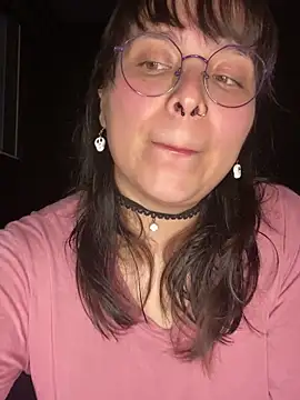 Snapshot of Solo_yoss chatting on September 29, 6:20 am Solo yoss online show from September 29, 6:20 am