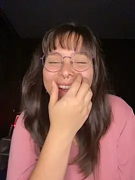 Snapshot of Solo_yoss chatting on November 27, 6:14 am Solo yoss online show from November 27, 6:14 am