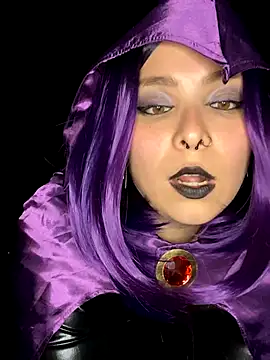 Snapshot of Solo_yoss chatting on November 1, 7:35 am Solo yoss online show from November 1, 7:35 am