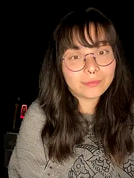 Snapshot of Solo_yoss chatting on October 15, 6:11 am Solo yoss online show from October 15, 6:11 am