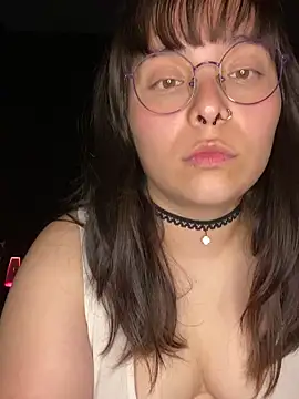 Snapshot of Solo_yoss chatting on September 22, 6:19 am Solo yoss online show from September 22, 6:19 am