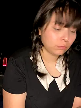 Snapshot of Solo_yoss chatting on October 28, 6:45 am Solo yoss online show from October 28, 6:45 am