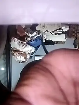 Snapshot of machinery98ron chatting on April 4, 7:42 pm machinery98ron online show from April 4, 7:42 pm