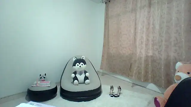 Hanna latinaa online show from March 14, 11:11 pm