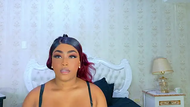 TianahGlow online show from October 27, 8:43 pm