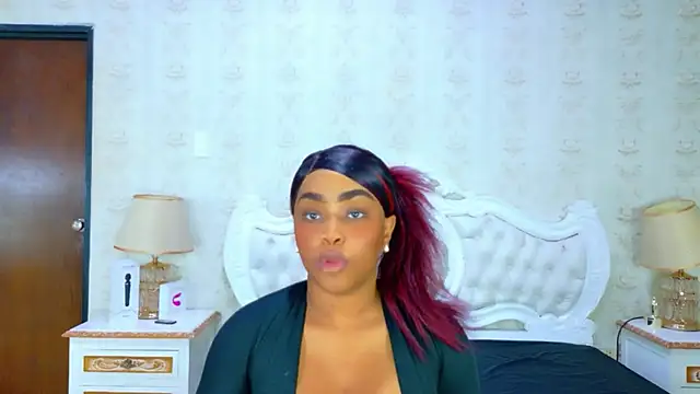 TianahGlow online show from February 19, 7:55 pm