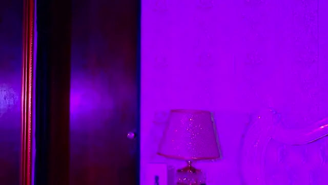 TianahGlow online show from February 13, 8:53 pm