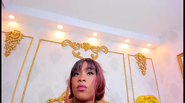Snapshot of TianahGlow chatting on February 27, 8:31 pm TianahGlow online show from February 27, 8:31 pm