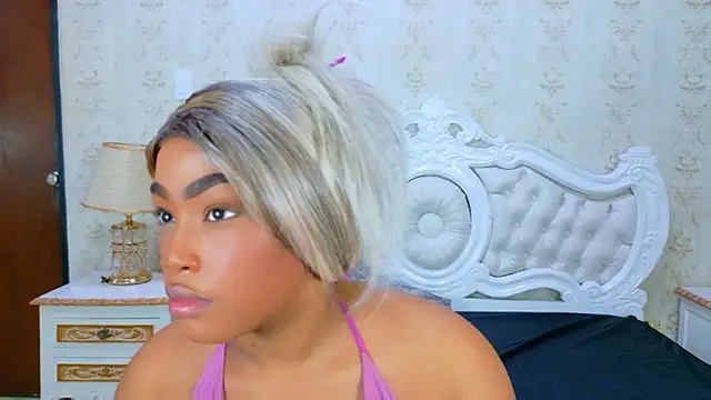 TianahGlow online show from November 29, 9:37 pm