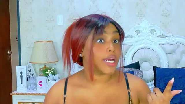 TianahGlow online show from February 7, 8:28 pm